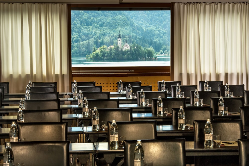 Hotel Lovec 40/47