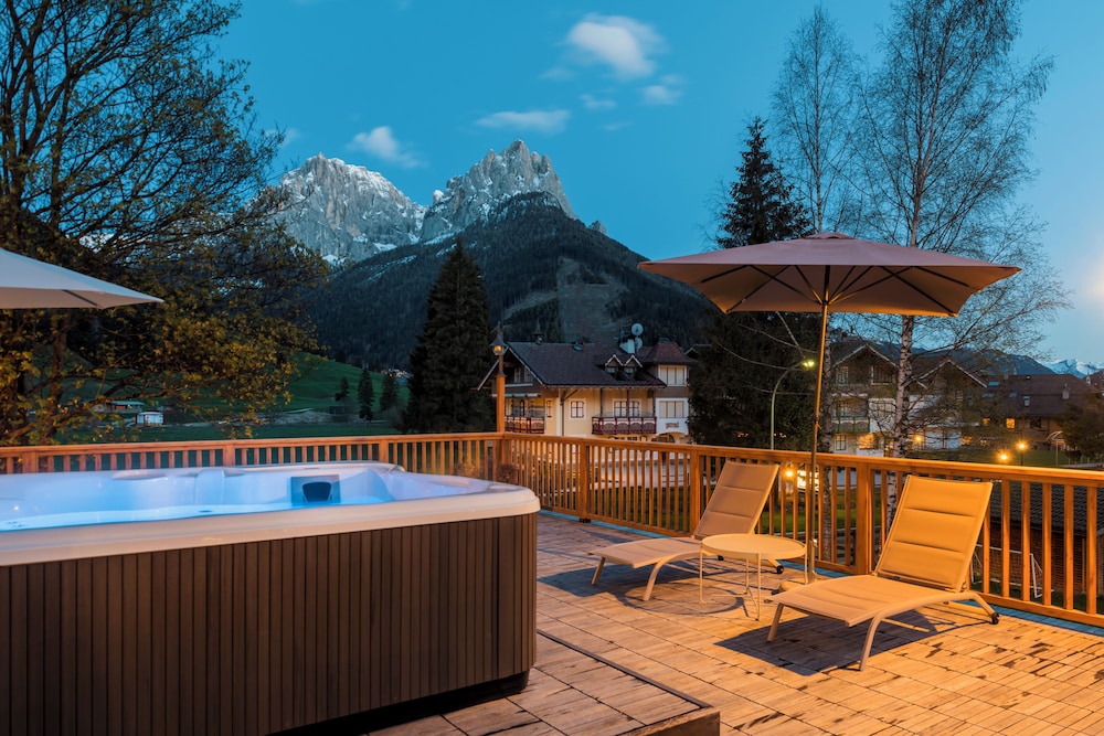 X Alp Hotel 40/64