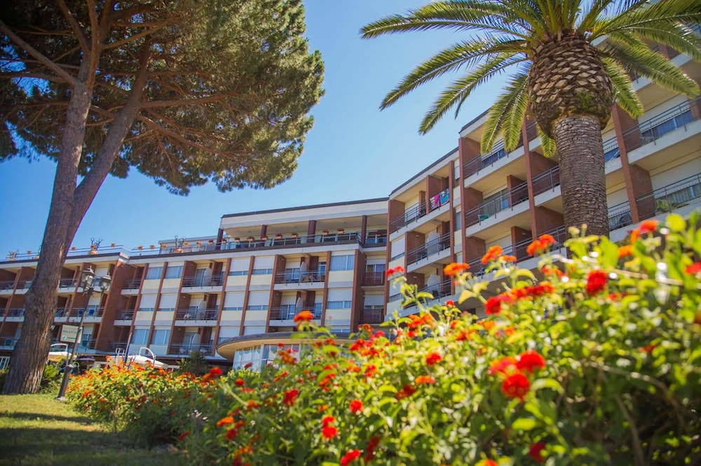 Grand Hotel Elba International 70/71