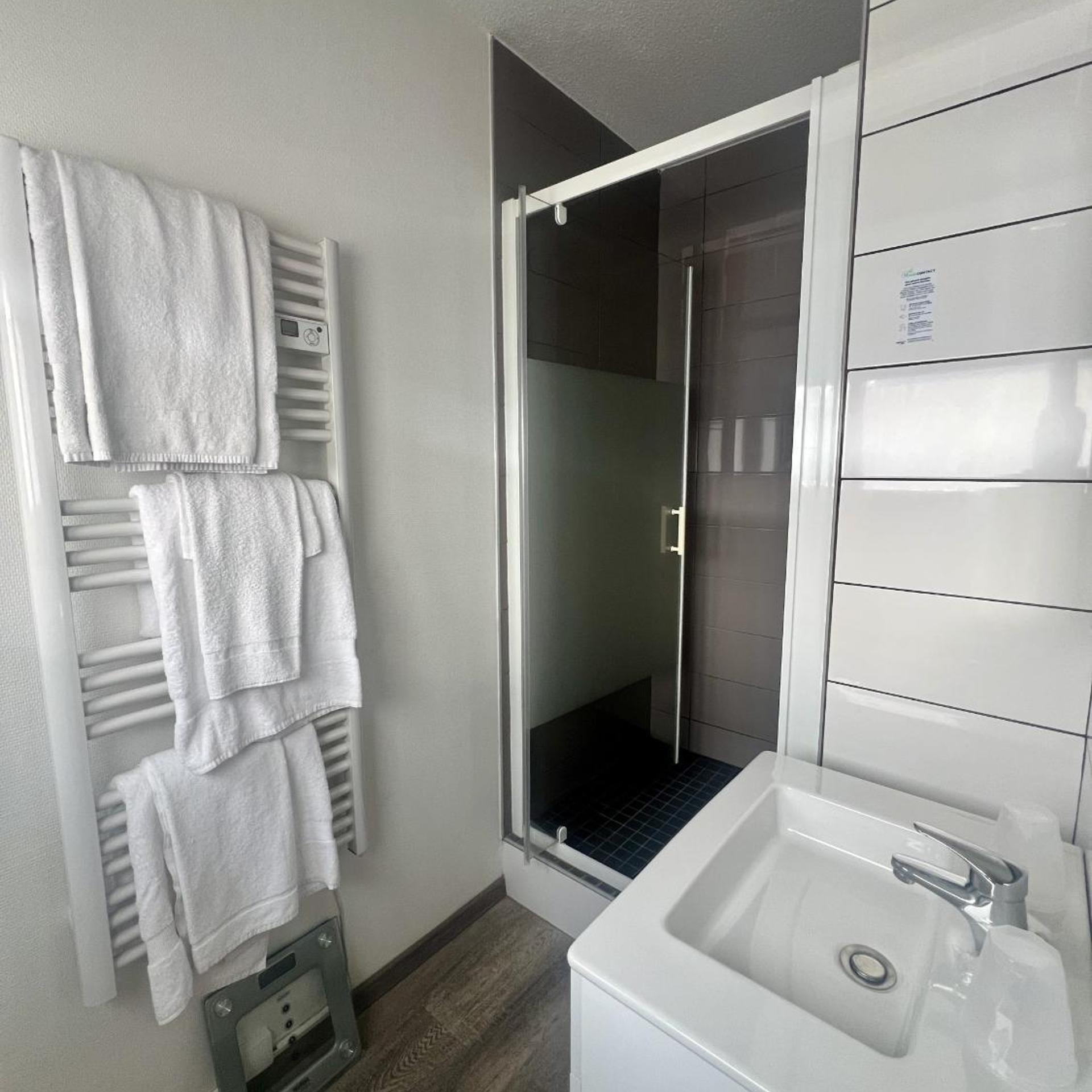 غرفة كومفورت رباعية، Good Hotel Marseille Aubagne 9/9