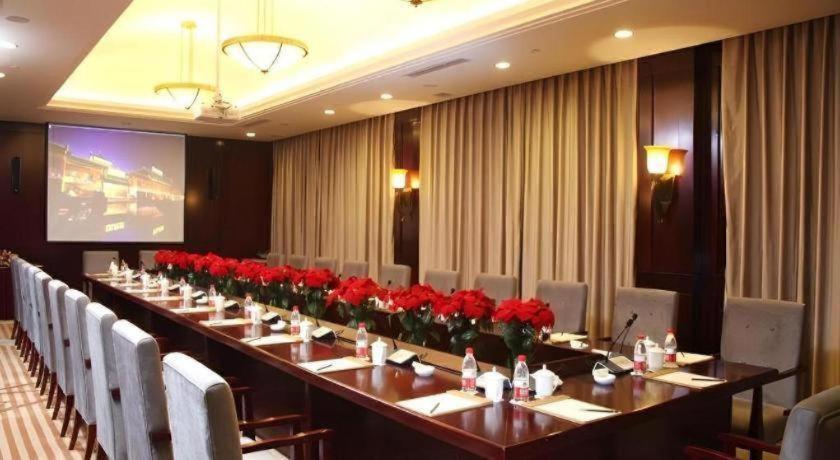 Jianguo Hotel 42/51