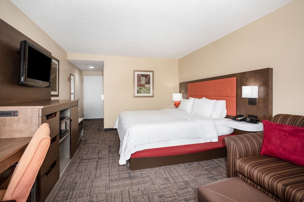 HAMPTON INN JONESBORO 15/39