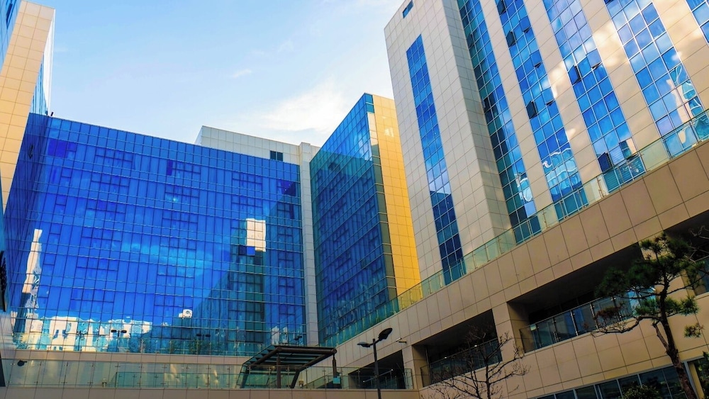 Incheon Airport Global Hotel and Suites in INCHEON