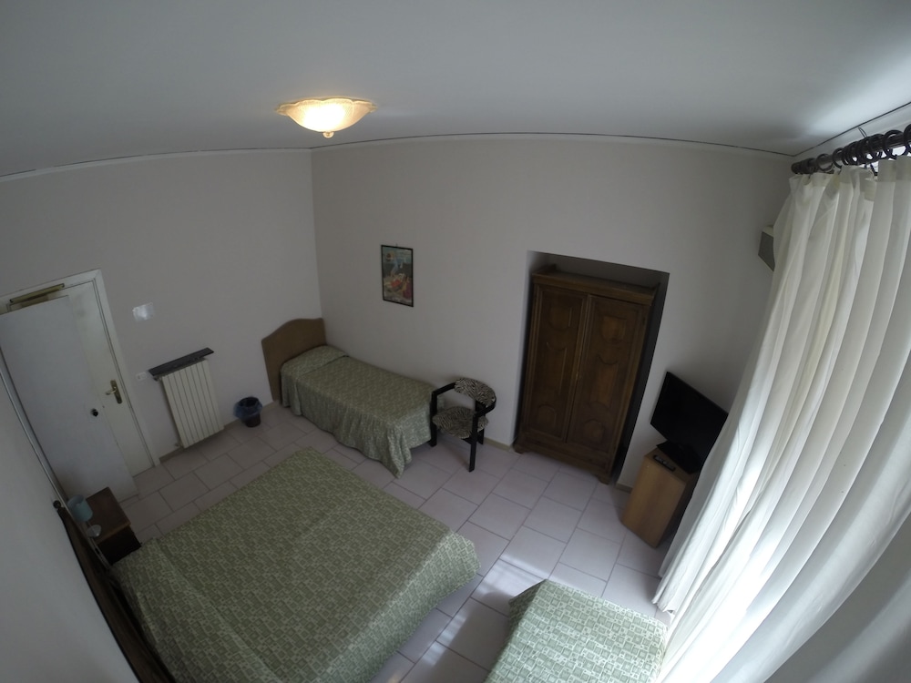Jazz Hotel 11/46