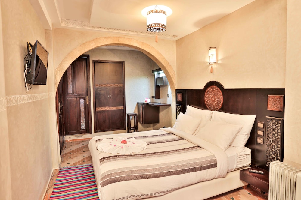 Riad Nakhla 20/62