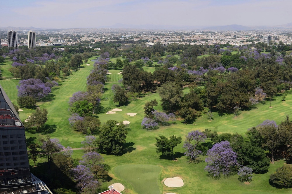 Hotel Guadalajara Country Club by HNF 44/49