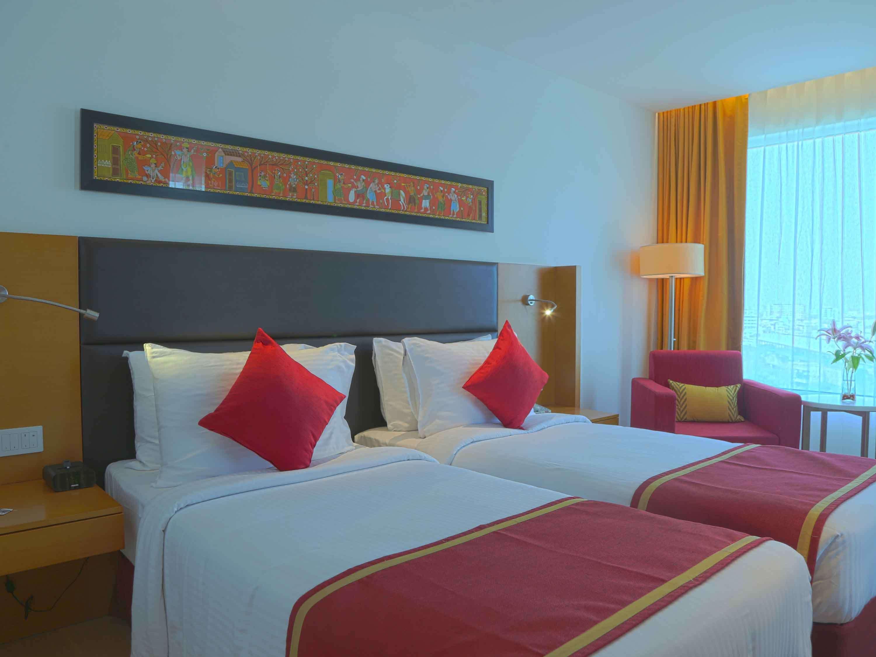 SPA, TWIN BEDS, LAKE VIEW