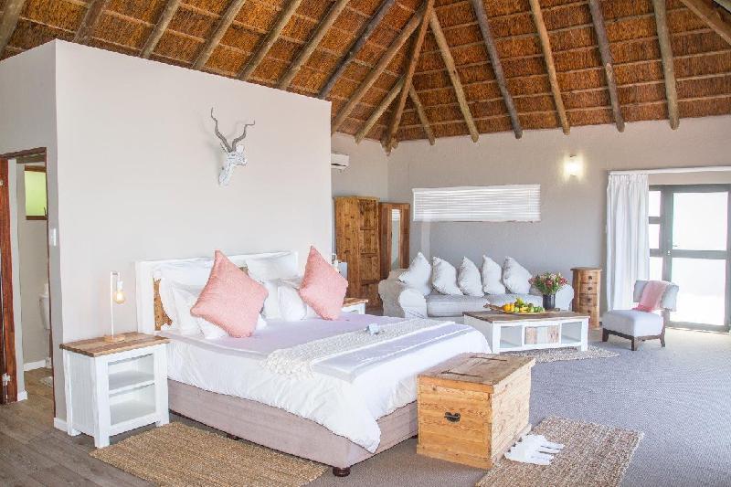 Crawford's Beach Lodge 15/51