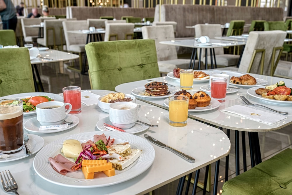 Chrysomare Beach Hotel & Resort 52/68