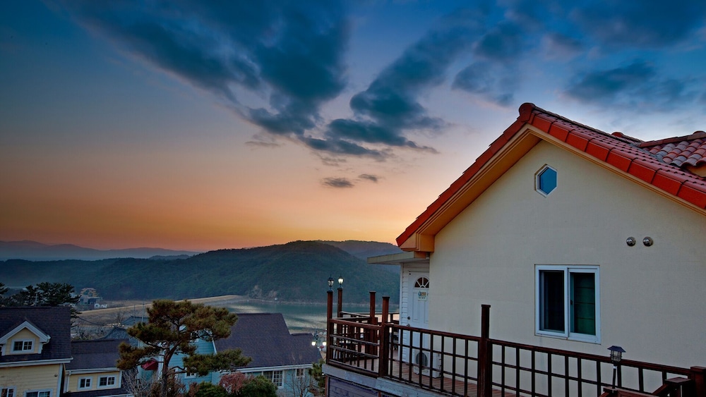 Gyeongju B House Pension 3/50