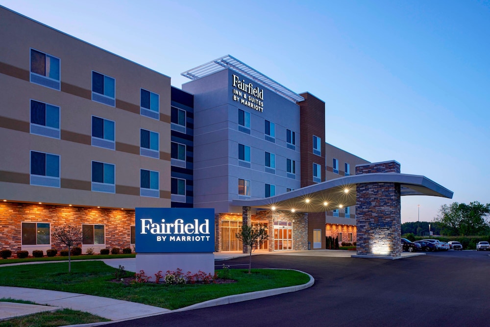 Fairfield Inn And Suites Columbus In 3/50