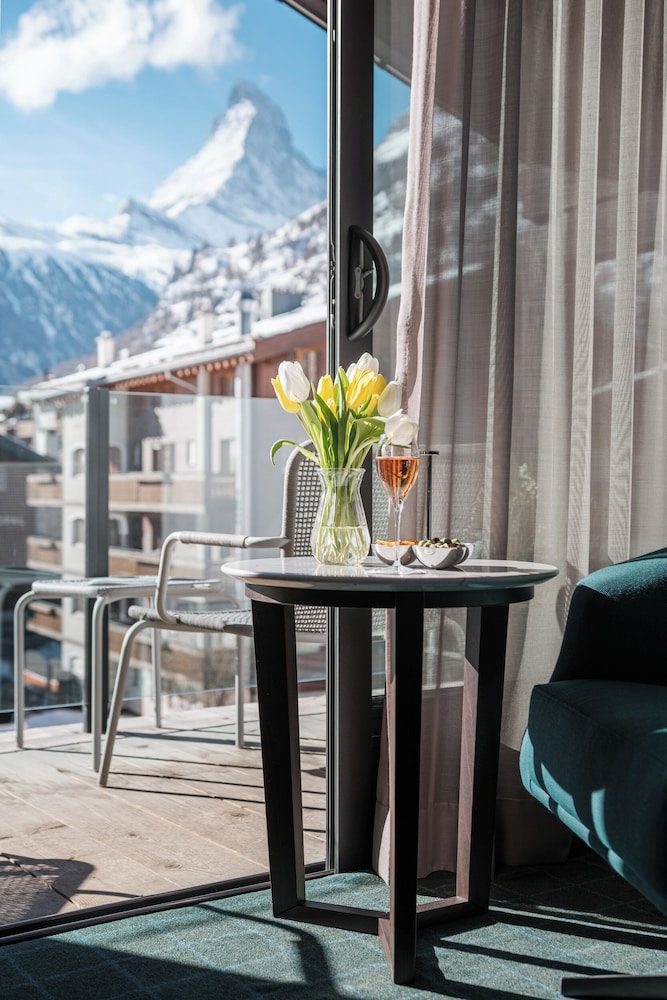 National Zermatt Hotel 46/50