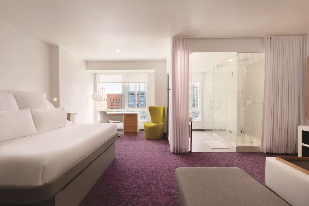 YOTEL Boston, Select by Hilton 15/79