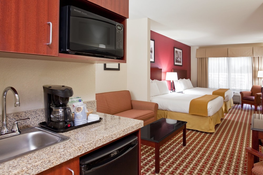 Holiday Inn Express Hotel Suites Columbus Univ Area Osu 49/62