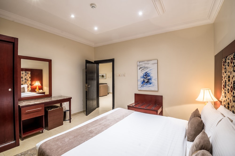 1 BEDROOM, DELUXE, DOUBLE BED