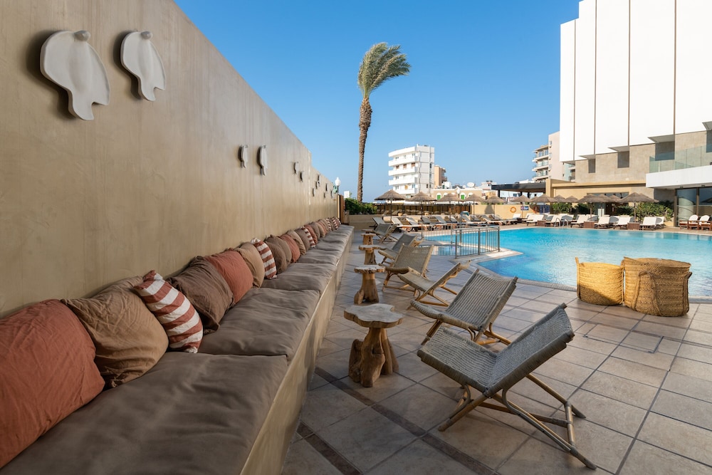 Blue Sky City Beach Hotel - Adults Only 17/33