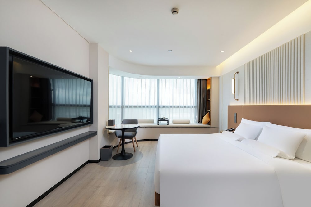 Mercure Guangzhou Baiyun International Airport 16/44