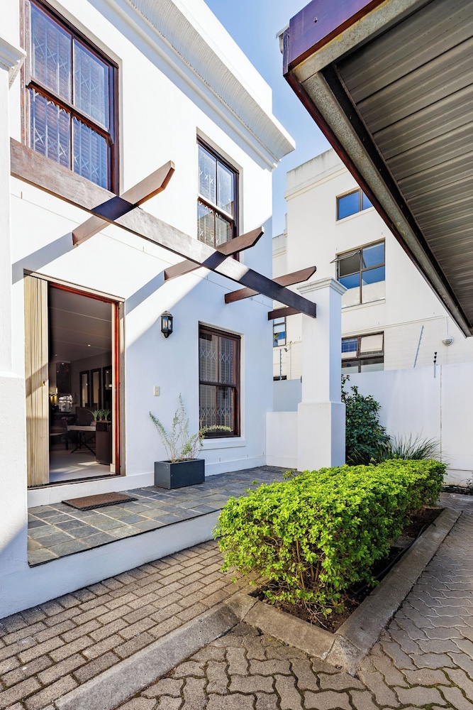 Avemore Mareba Court No 9 42/47