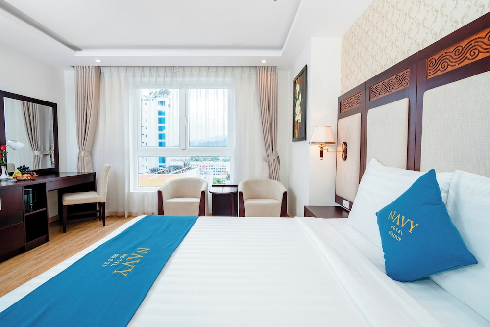 DELUXE, DOUBLE BED, CITY VIEW
