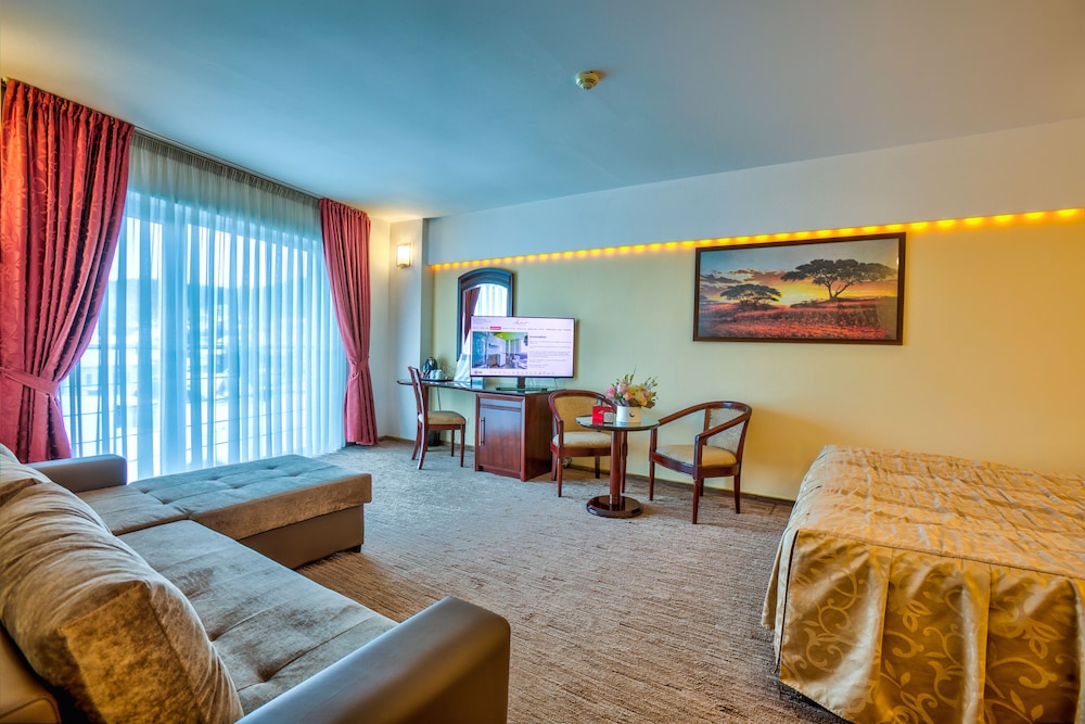 Hotel Ambient 48/64