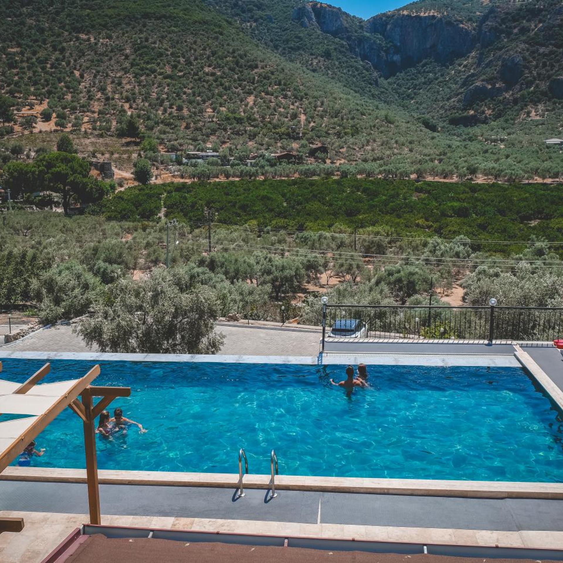 Natureland Efes Pension 30/56