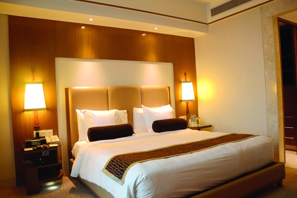Crowne Plaza New Delhi Okhla 22/66