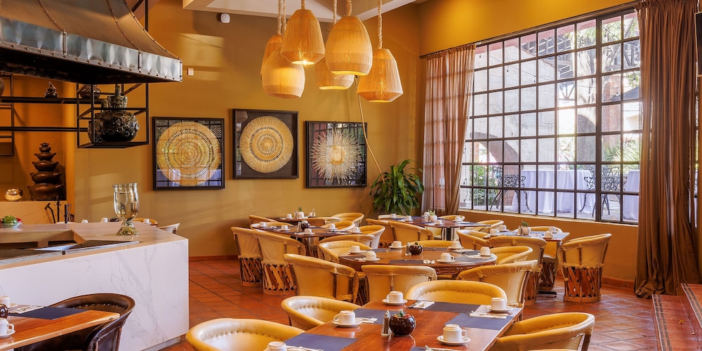 restaurant cafeteria