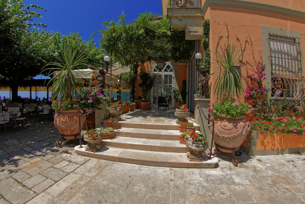 Relais Du Silence Villa Maria 56/67