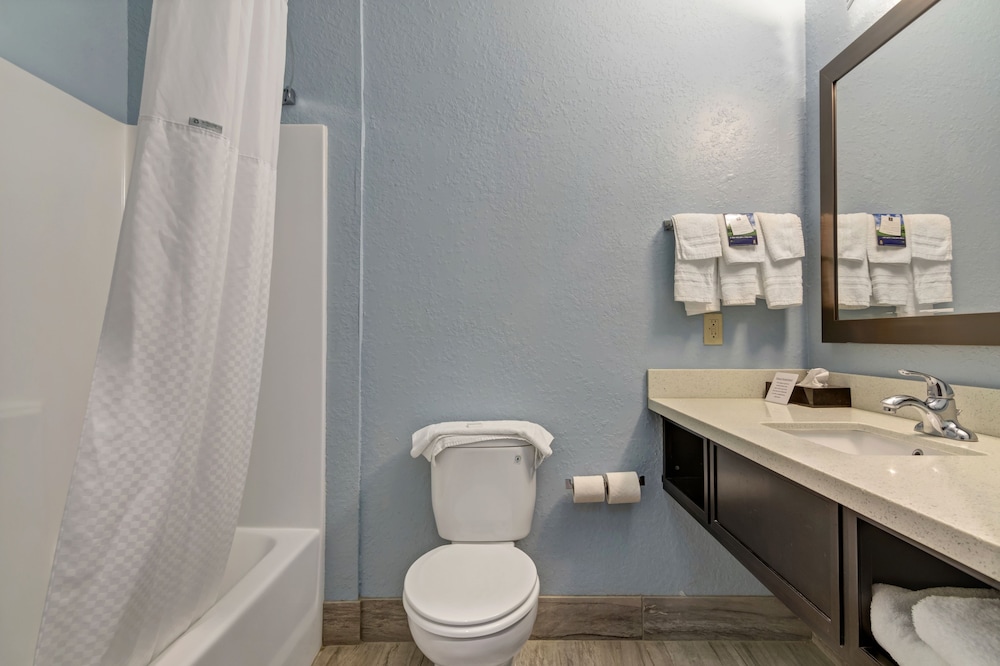 Iris Garden Inn 53/54