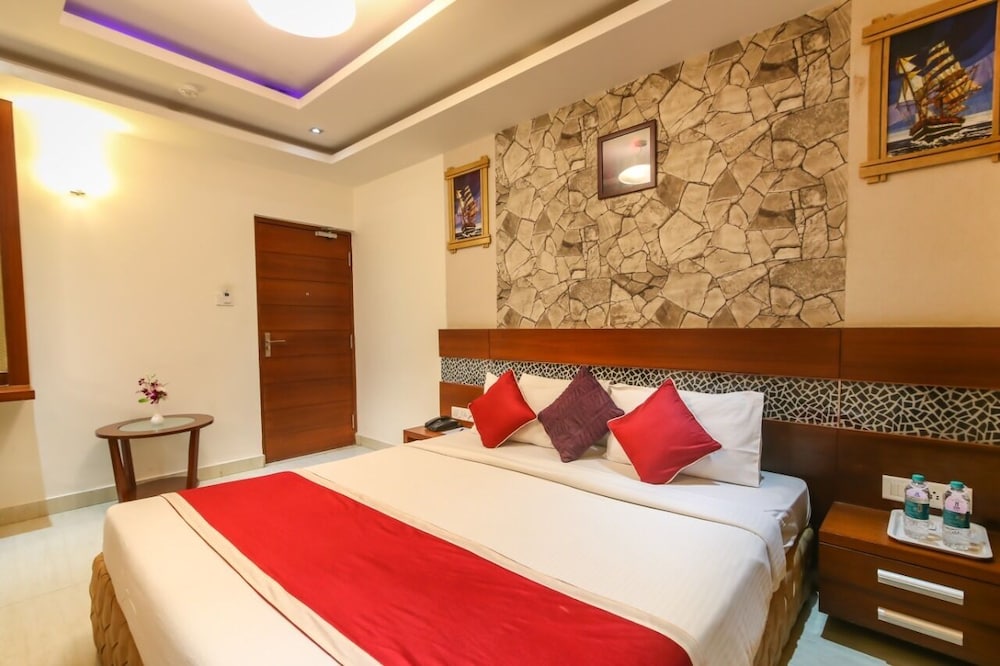 Icon Suites By Bhagini 17/50