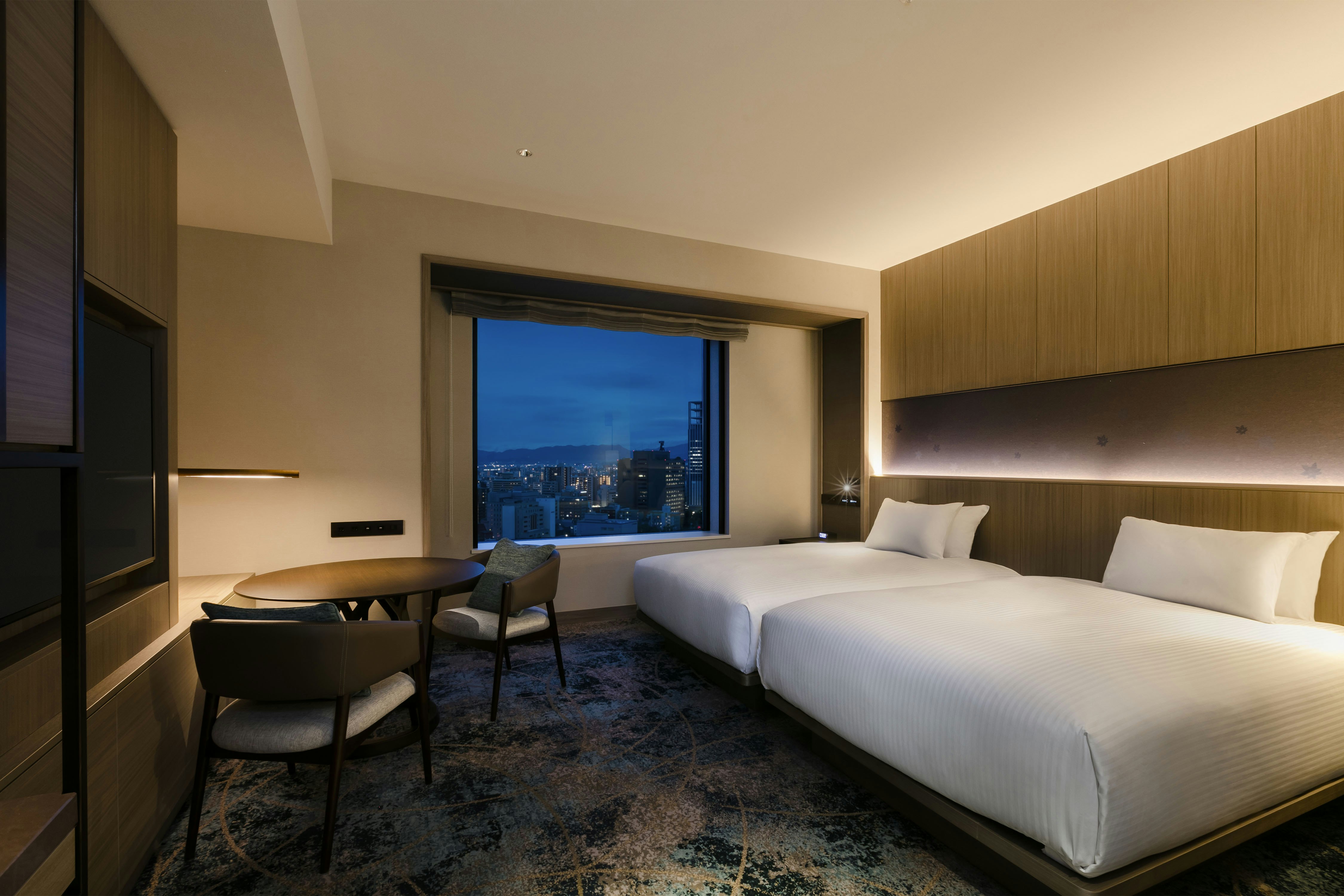 PREMIUM, TWIN BEDS