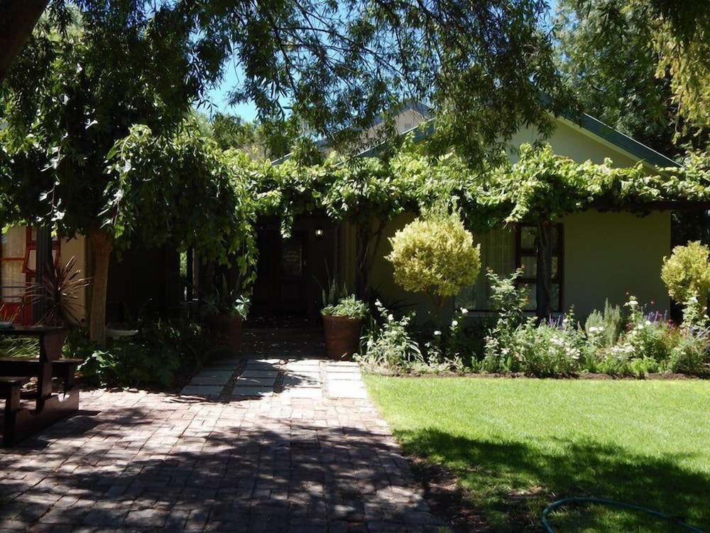 La Paix Guest House 39/49
