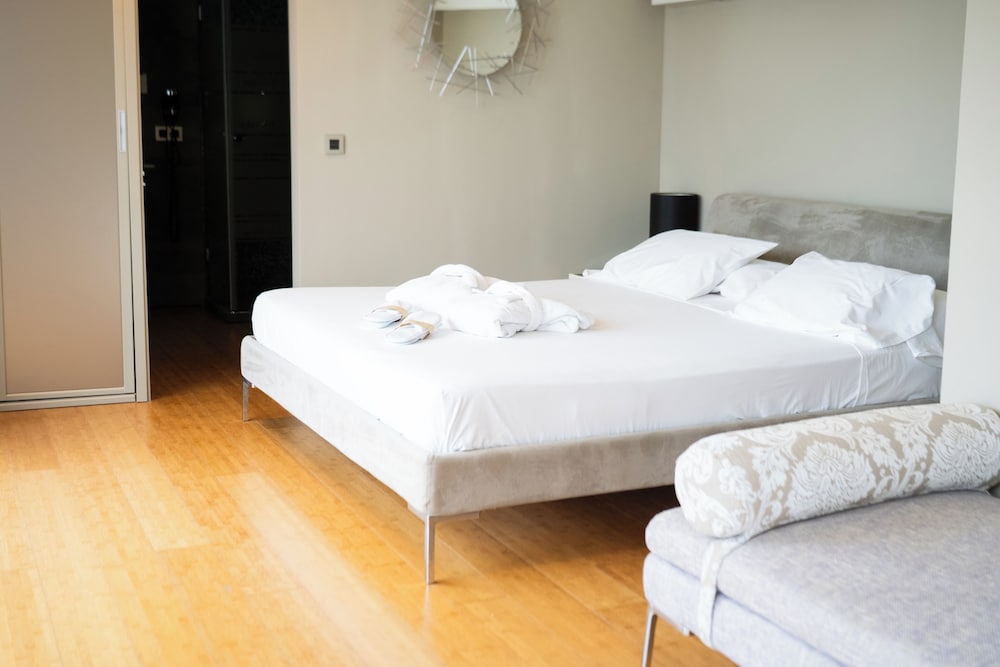 Ch Cabo de Gato Ex Valhalla Hotel and Spa 13/42