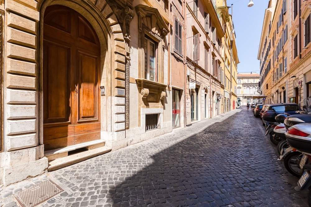 Colosseum Terrace Apartment 38/50