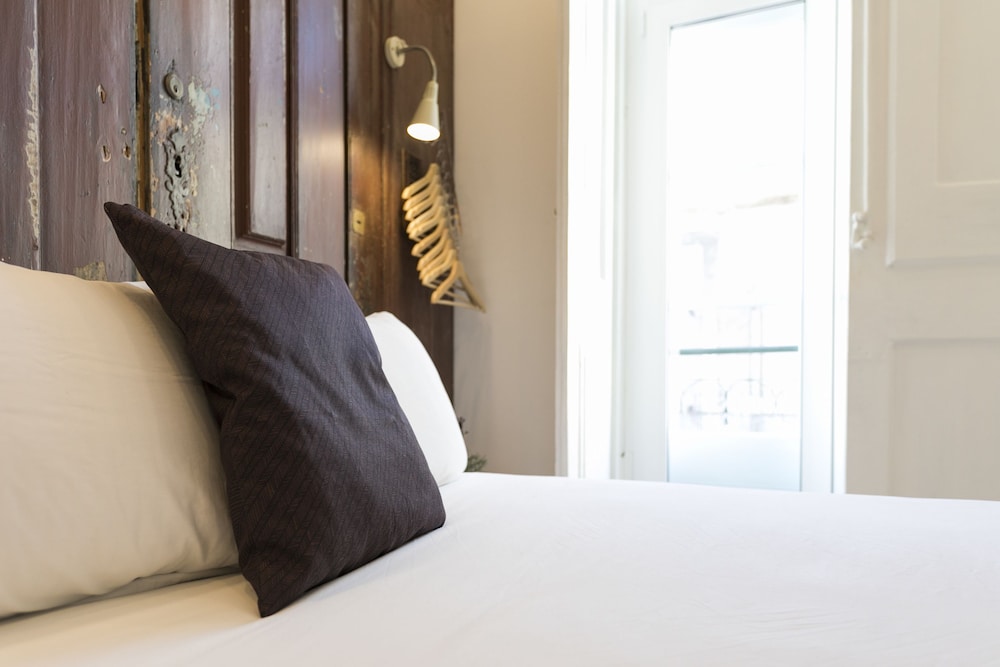 262 BOUTIQUE HOTEL 37/74