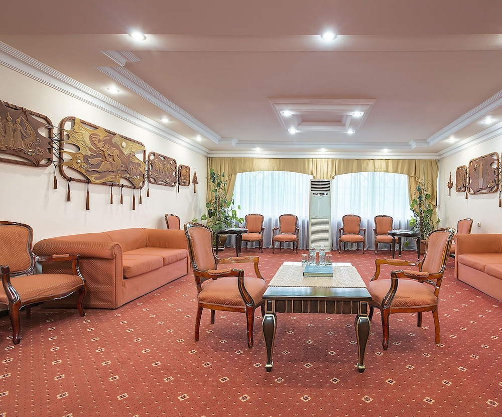 Otrar Hotel 36/54