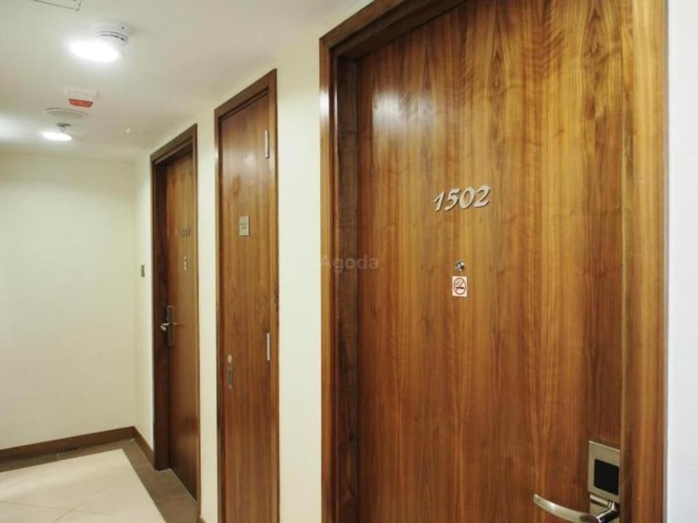 H1 Hotel 42/55