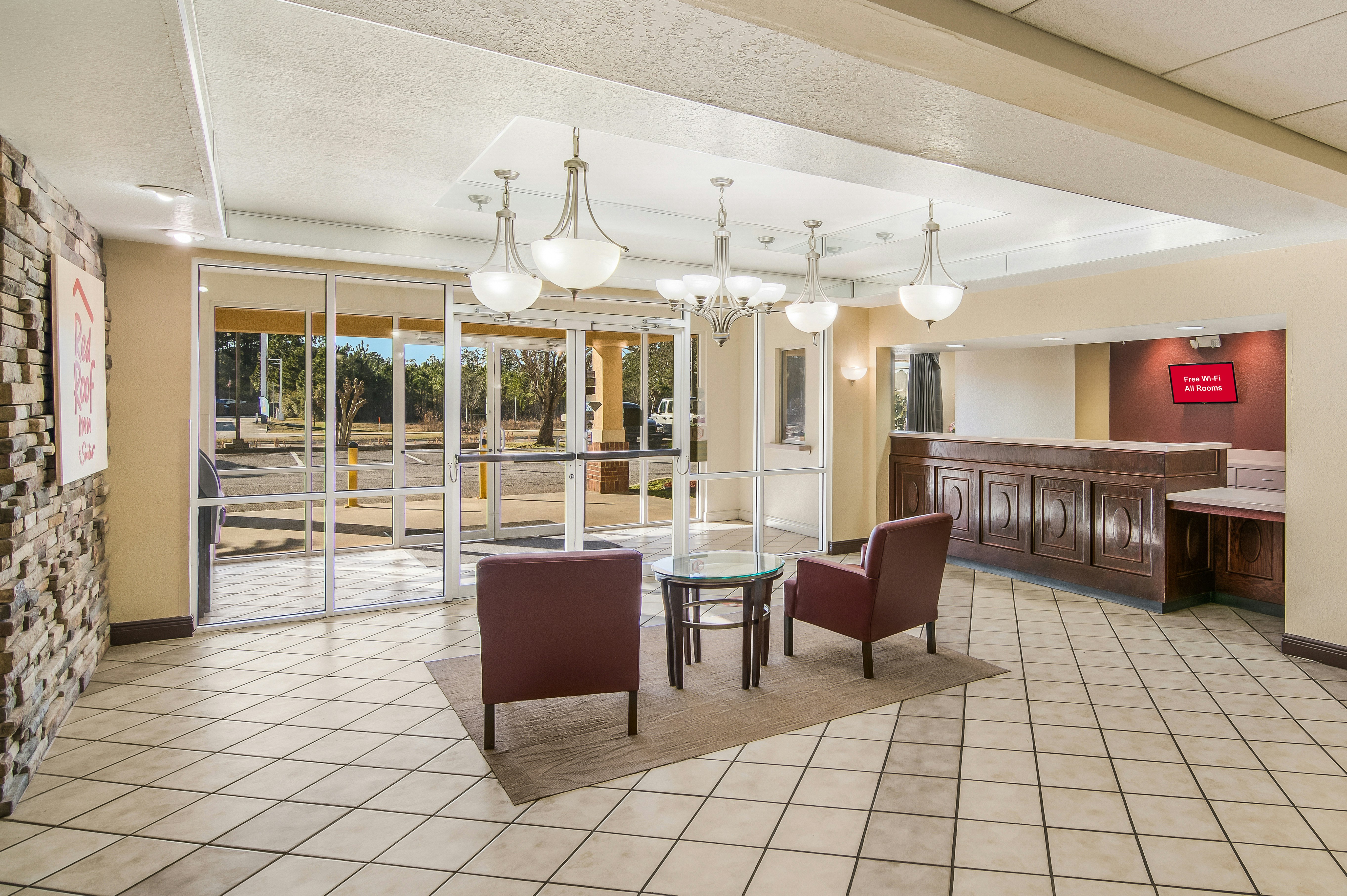 Red Roof Inn & Suites Pensacola East - Milton 24/39