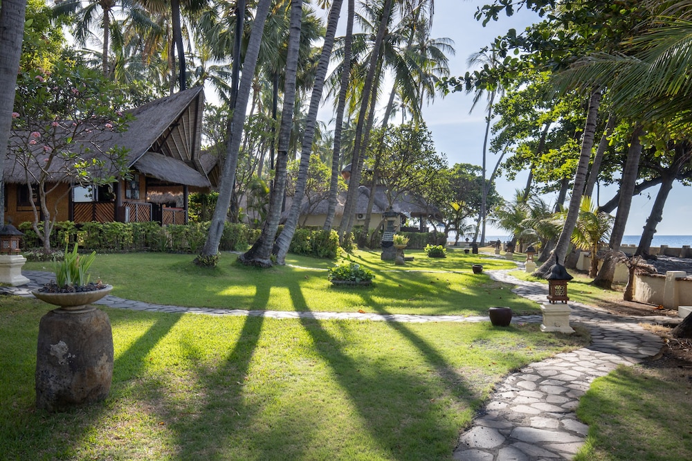 Alam Anda Ocean Front Resort And Spa 41/50