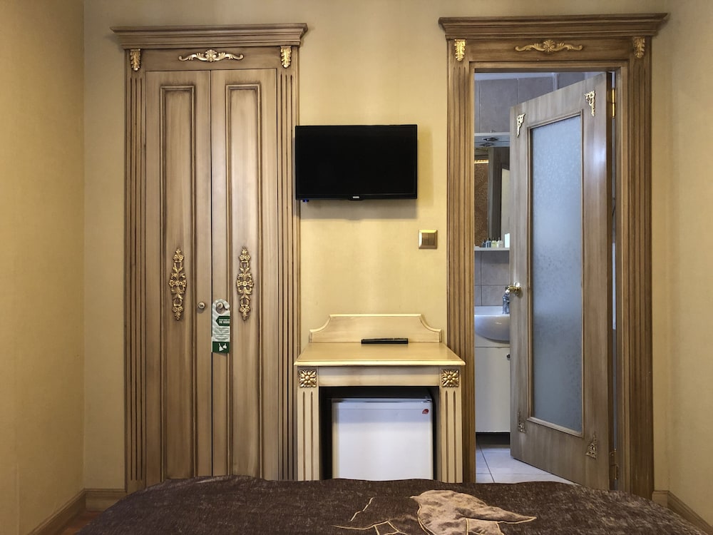 Kaftan Hotel 60/75