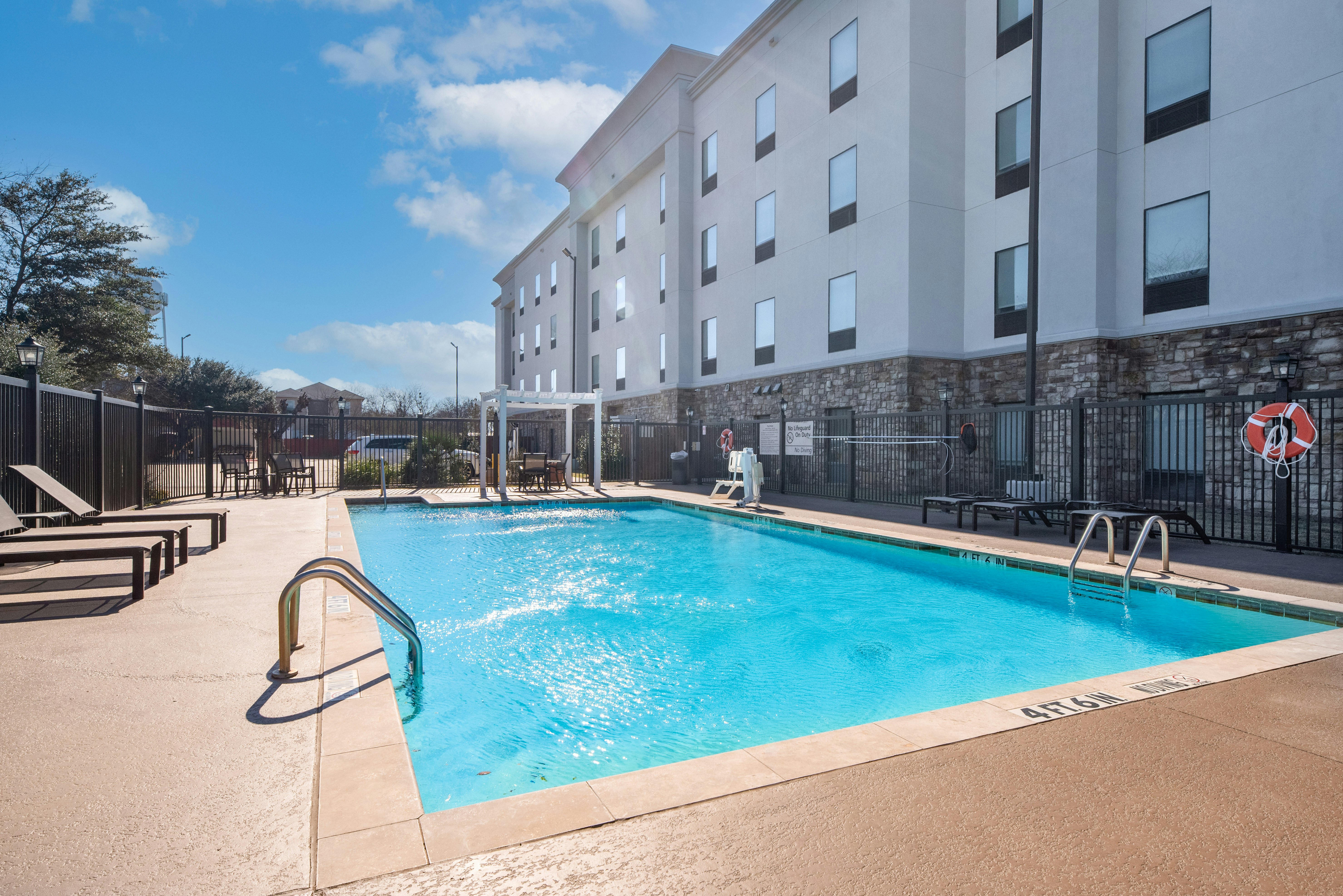 Hampton Inn & Suites New Braunfels 6/66