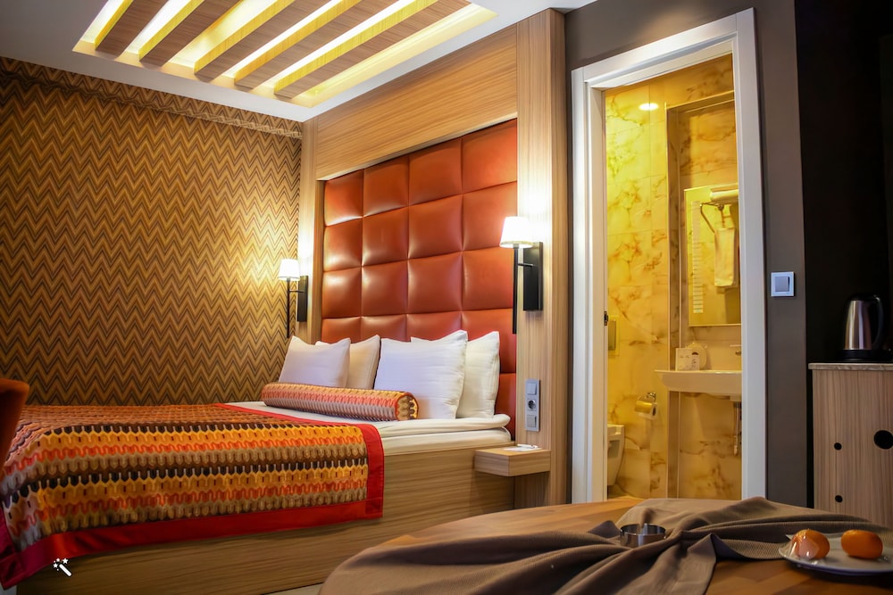 Hotel Zade 8/50