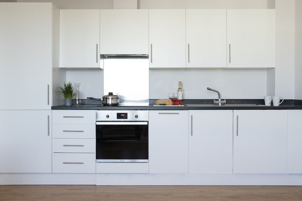 Max Serviced Apts Farnborough 7/58