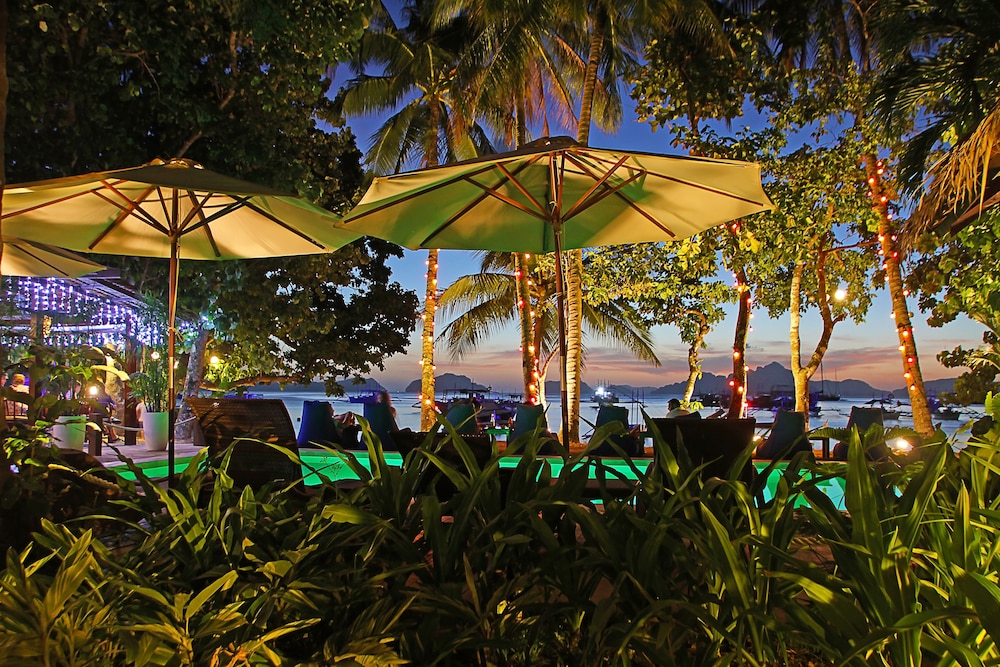Last Frontier Beach Resort - Adults Only 59/68