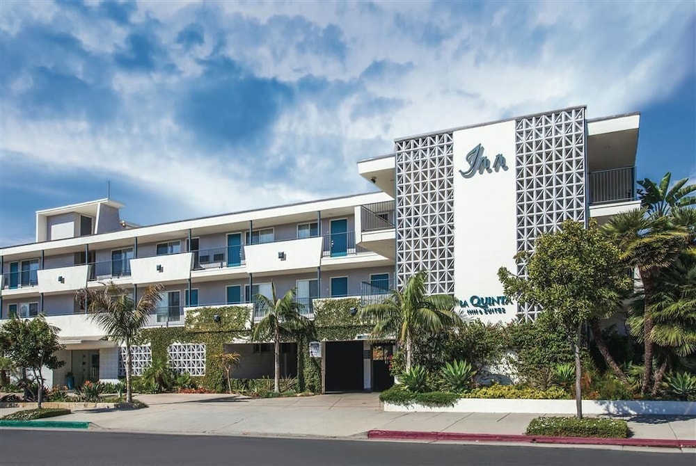 Courtyard by Marriott Santa Barbara Downtown 2/16