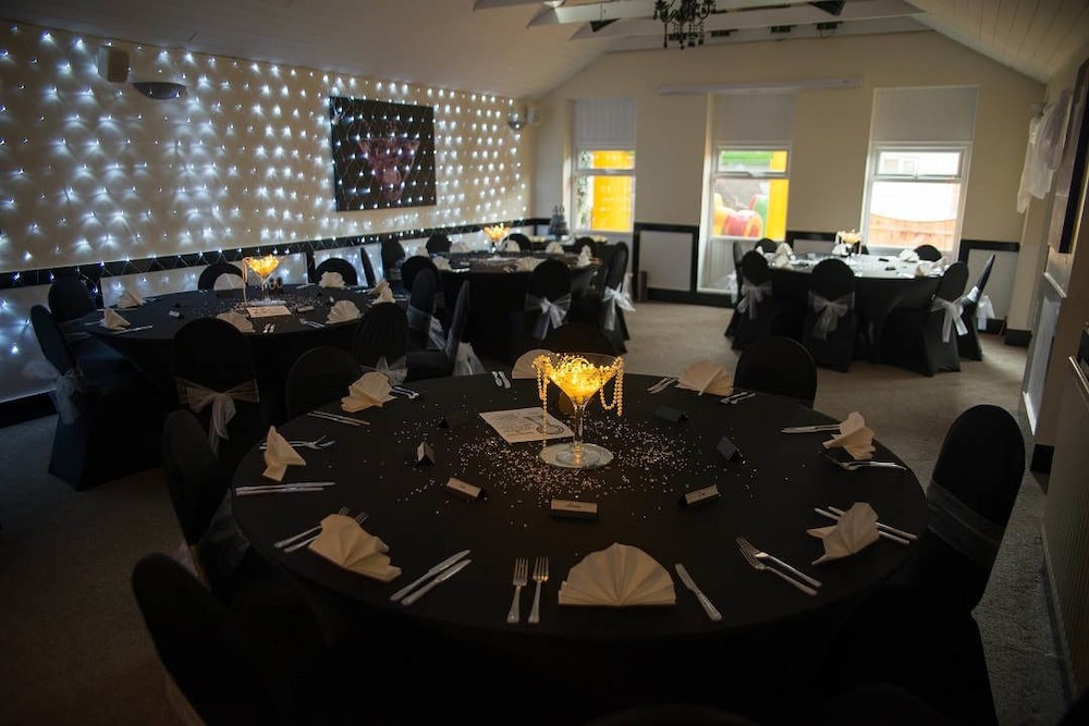 The Lawns Hotel 21/39