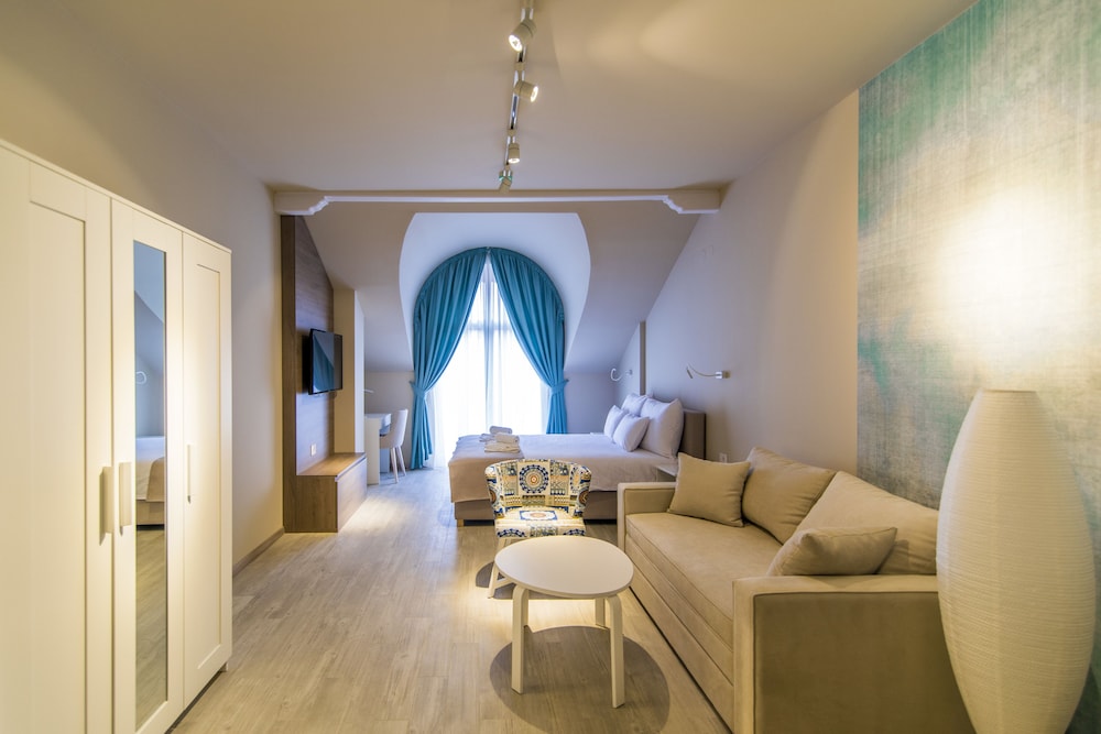 Garni Hotel D10 51/66
