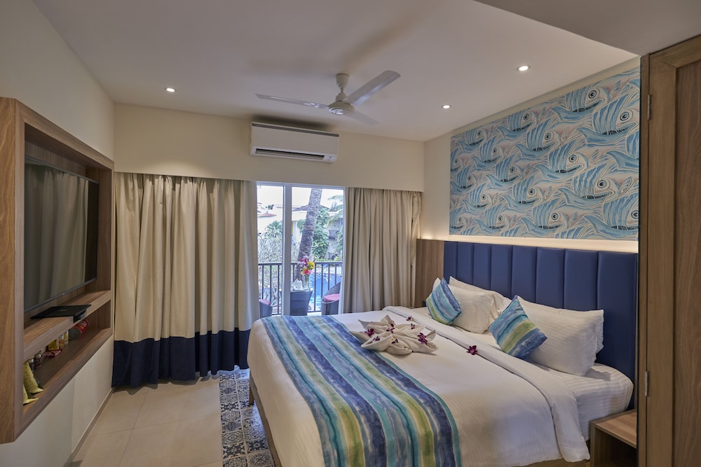 Luxury, Suite, King Bed, Royal Orchid Beach Resort & Spa, Goa 3/4