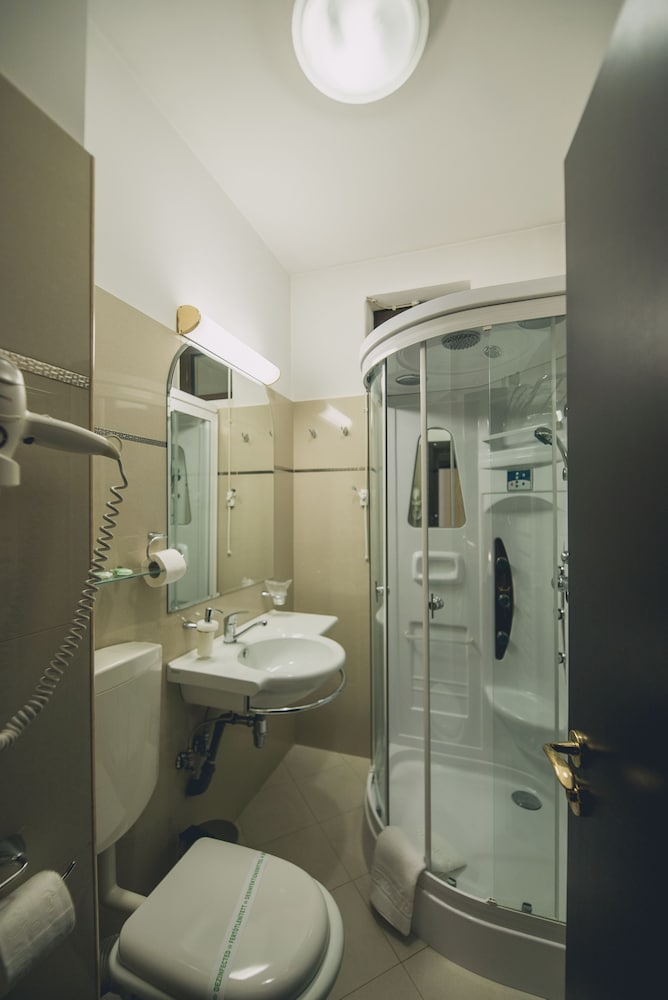 HOTEL BULEVARD PREDEAL 56/56