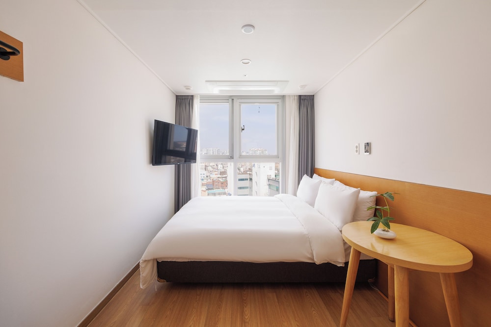 Hotel Kenny Gijang 20/43
